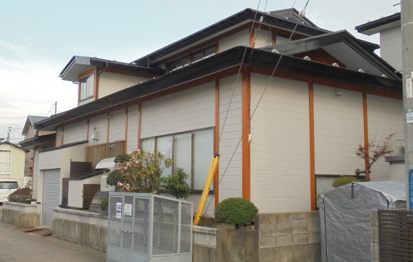 秋田市楢山K様邸　外壁塗装色：ND373
