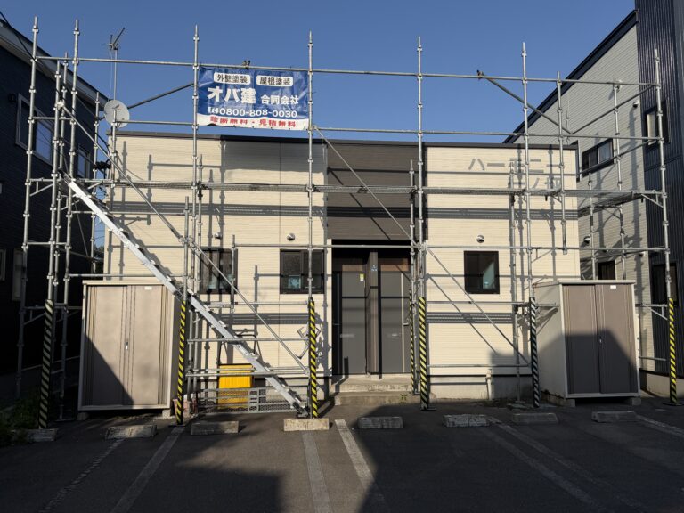 秋田市泉　ハーモニー一ノ坪の外壁塗装・屋根塗装が着工しました