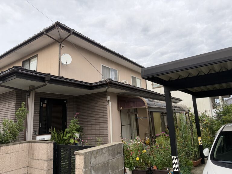 秋田市将軍野K様邸の屋根塗装が着工しました